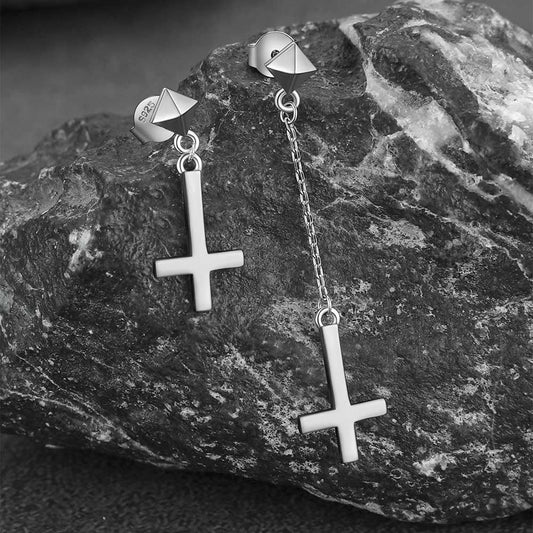 Ohrstecker aus Sterlingsilber mit umgedrehtem Kreuz, baumelnd, für Männer und Frauen