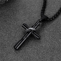 Colar com pingente de cruz e anel de halo cristão masculino