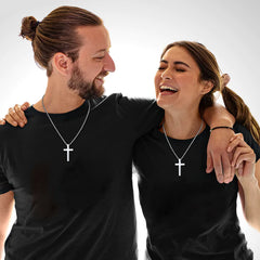 Colar com pingente de cruz simples gravada cristã para homens e mulheres
