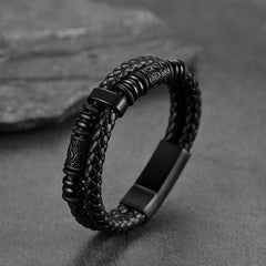 Wikinger-Armband aus geflochtenem Leder mit schwarzer Gravur