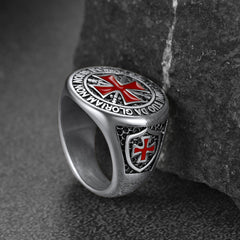 Anel masculino com cruz dos Cavaleiros Templários Vermelhos