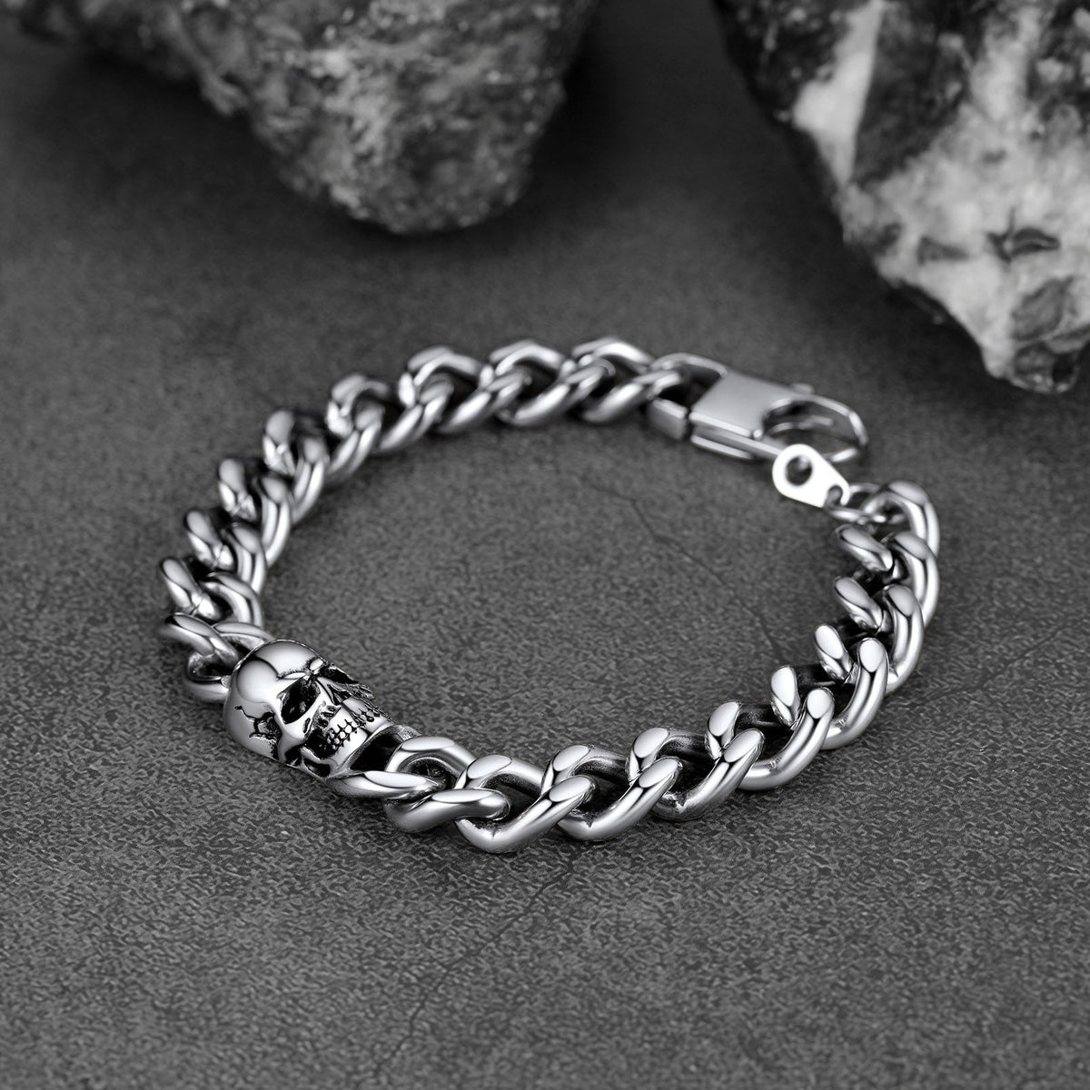 Gothic Heavy Cuban Chain Skull in Edelstahlarmband