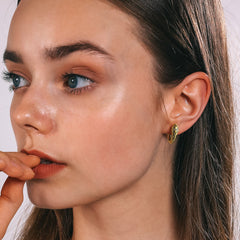 Brincos de argola Huggie de cobra gótica para homens e mulheres